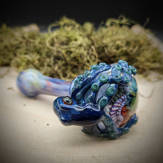 Pipa de mano de mármol Octopus Seascape (lista para enviar)
