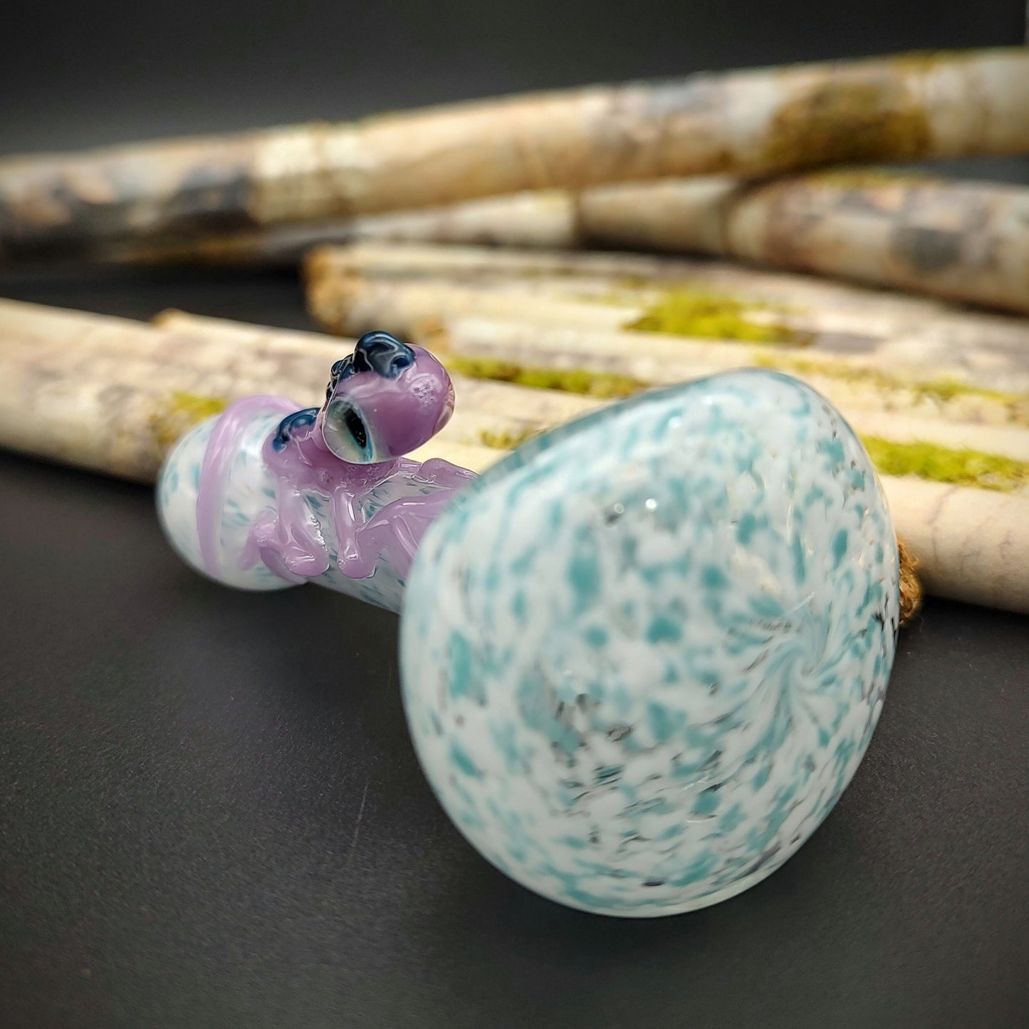 Critter Hand Pipe - Lizard (Ready to Ship)