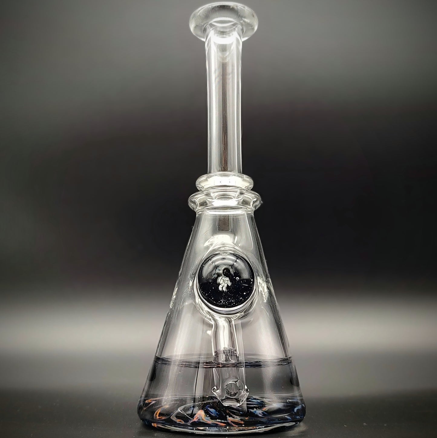 Minitubo de emisión espacial de astronauta