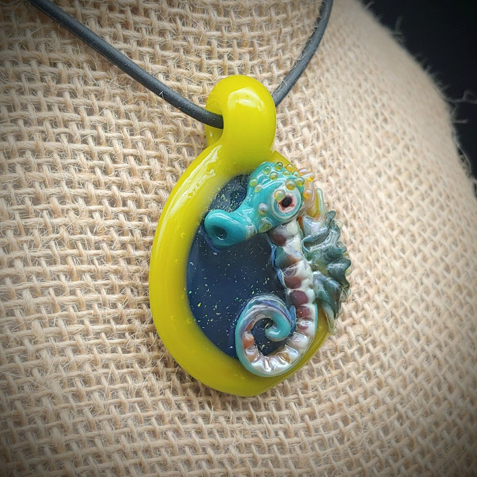 Colgante de caballito de mar (listo para enviar)