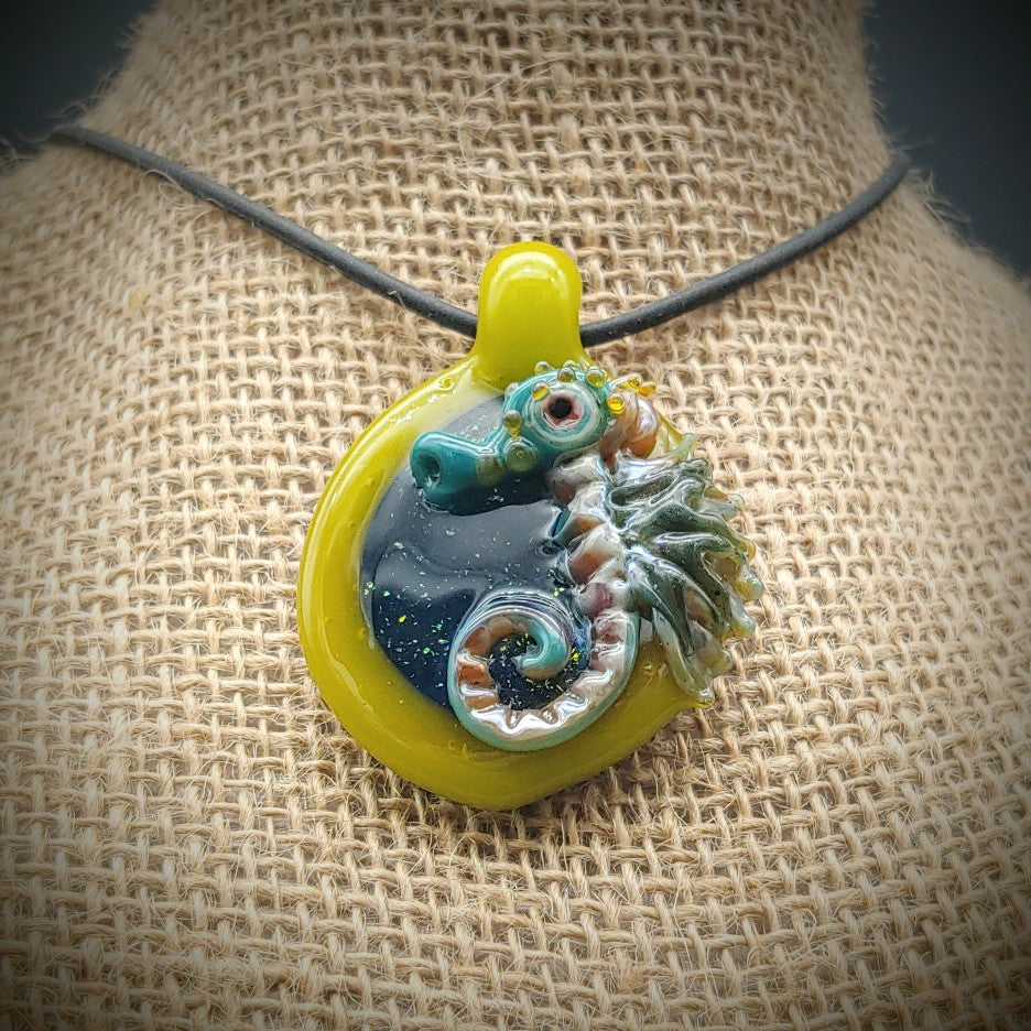 Colgante de caballito de mar (listo para enviar)