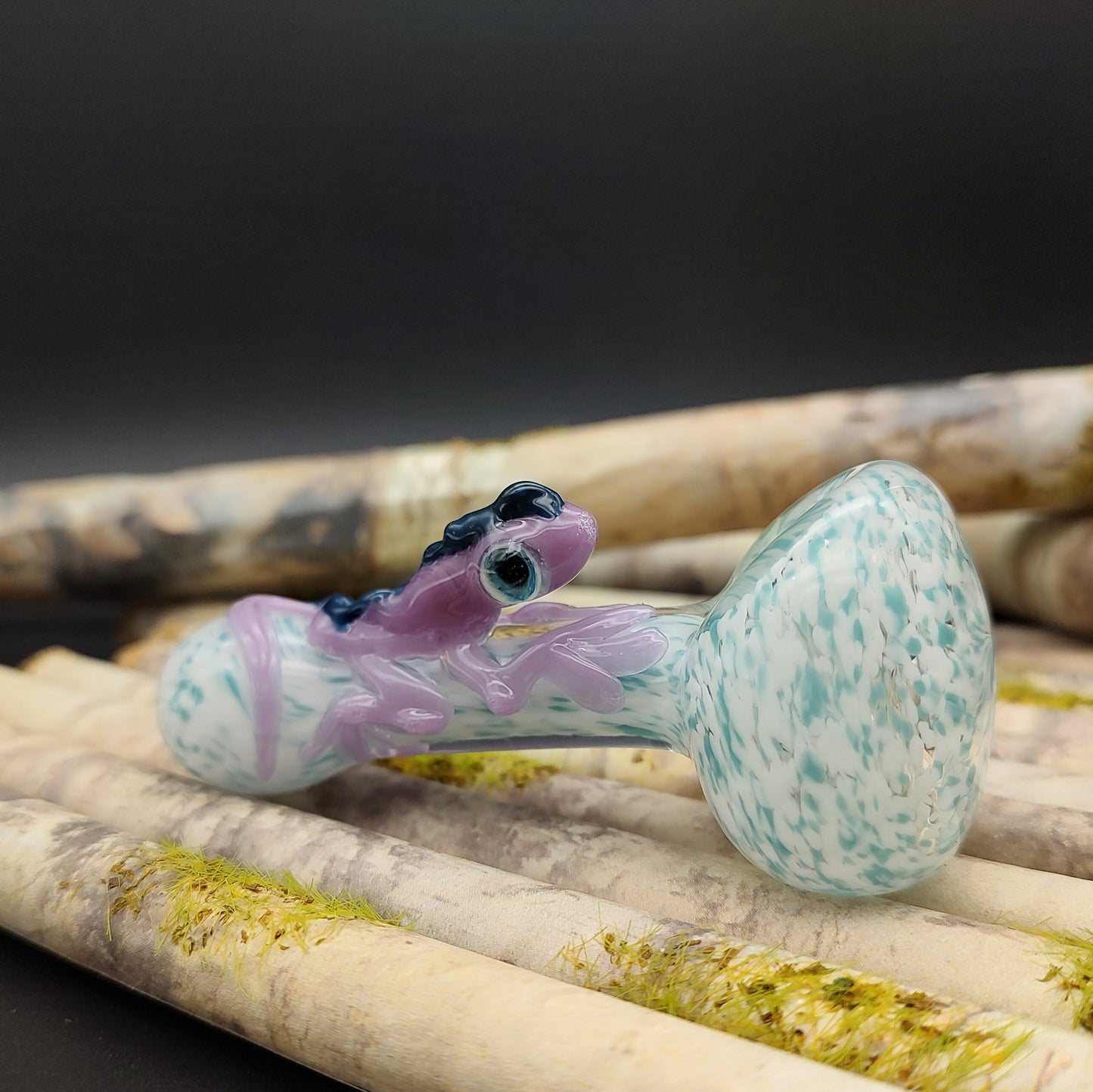 Critter Hand Pipe - Lizard (Ready to Ship)